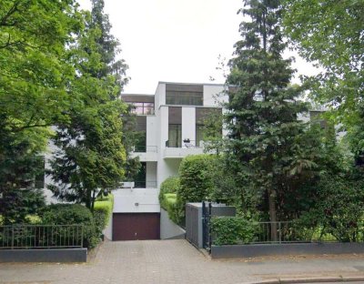 EIGENTUMSWOHNUNG AN DER ELBCHAUSSEE MIT BLICK AUF DEN HEINE-PARK