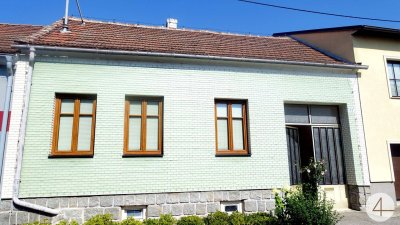 Haus mit Innenhof NEUE Heizung Strom