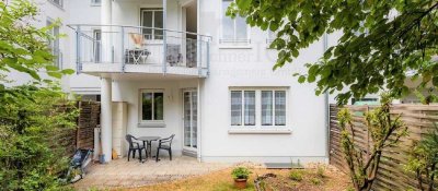 Sehr schöne 1 Zimmer-EG-Wohnung mit Terrasse und Einbauküche in München Untermenzing (großer Garten)