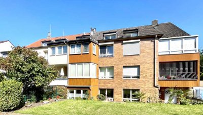 Exklusive, lichtdurchflutete  top sanierte 2,5 Zimmer-Terrassenwohnung in Düsseldorf-Unterrath