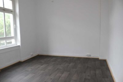 Renovierte: Schöne 3-Zimmer-Altbauwohnung in Gießen Innenstadtlage, Nähe Bahnhof!