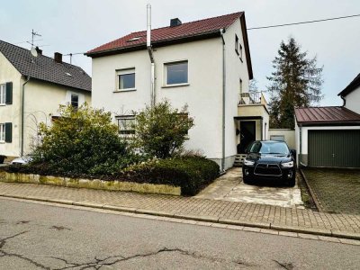 **Familienidyll mit viel Platz – Ein- bis Zweifamilienhaus mit großem Garten in Ensdorf**