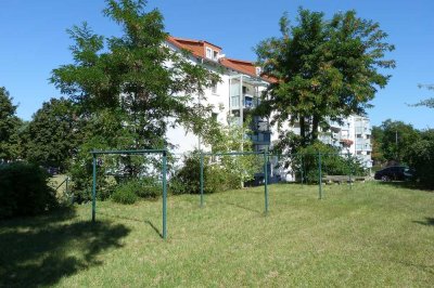 Wenige Stufen bis zu Ihrem sonnigen Balkon