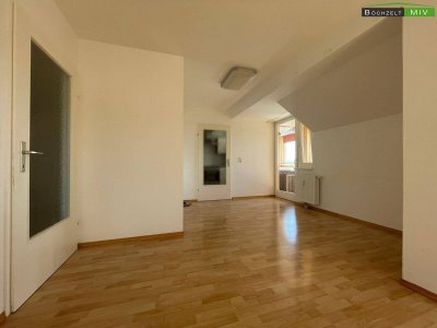 PROVISIONSFREI: Dachgeschosswohnung mit ca. 76,57 m² ++ FOHNSDORF ++