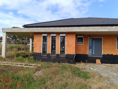 Erstbezug mit EBK: schöner Bungalow mit vier Zimmern in Straß in Steiermark