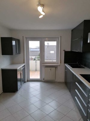 Geschmackvolle, gepflegte 3-Zimmer-Terrassenwohnung mit EBK in Graben-Neudorf zzgl. Stellplatzkosten