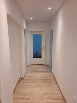 Frisch renovierte 3 Zimmer-Wohnung