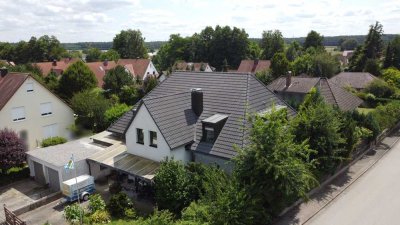 Großzügige 2-4 Zi-Whg auf 131m² Wfl. mit Garten, Stellplatz, Keller und großem, ausbaufähigem Dachbo