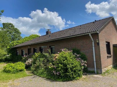 Bungalow mit neuer Heizungsanlage und idyllischem Garten auf dem Lande