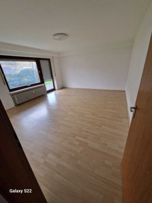 Helle 2-Zimmer Erdgeschosswohnung in Dainbach