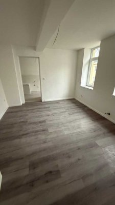 Kernsaniert 2,5 Zimmer Wohnung in Herne,  !