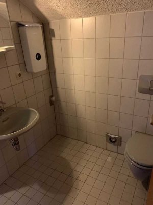 Helle + gepflegte 3-Zimmer-DG-Wohnung in Lahnstein