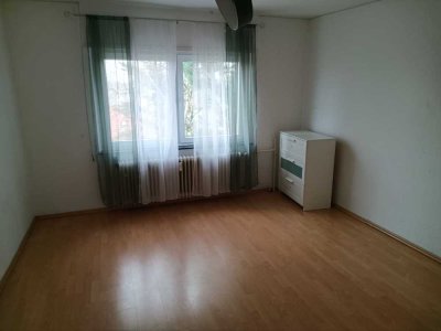 Gemütliche 4-Zimmer-Wohnung mit Balkon und EBK in Ludwigshafen