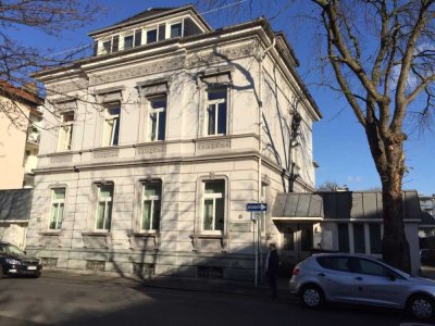 Altbauwohnung mit Charm inklusive Balkon, im Zentrum von Barmen