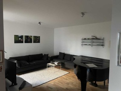 Schöne 3-Zimmer-Maisonette-Wohnung mit EBK in Berlin Prenzlauer Berg/Winskiez