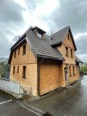 Besonders Schwarzwaldhaus mit Panoramablick in Schonach