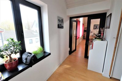 Haus im Haus Wohnung mit Tiefgarage in Bonn-Röttgen