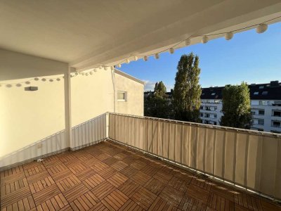 *EINE GANZE ETAGE FÜR SICH* - 5 ZIMMER + SONNENBALKON