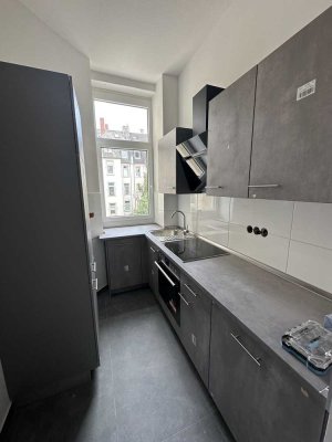 Exklusive Möblierte 2-Zimmer-Wohnung mit Balkon und EBK in Frankfurt am Main