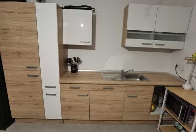 Geschmackvolle 2-Zimmer-Penthouse-Wohnung mit luxuriöser Innenausstattung mit Balkon in Rodgau