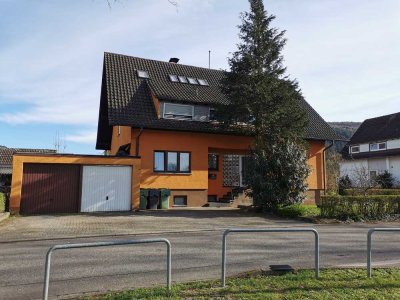 Alle unter einem Dach Mehrfamilienhaus mit vier Wohneinheiten