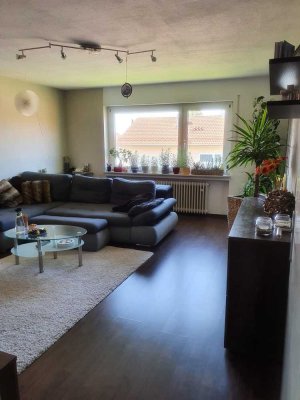 Modernisierte 2-Zimmer-Wohnung mit Balkon und Einbauküche in Ailingen