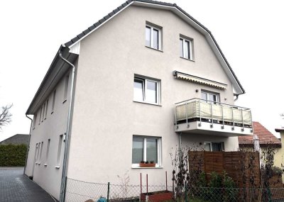 5 Zimmer Wohnung über 2 Etagen Balkon und Stellplatz