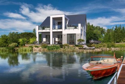 Ein extravagantes Ein­fa­mi­li­en­haus im Hampton-Stil