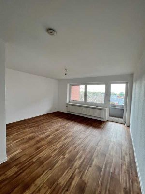 Großzügige 3-Zimmer EG-Wohnung mit 2 Balkone!