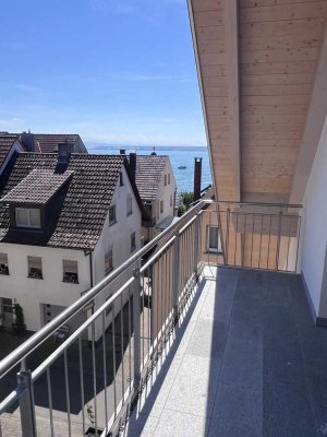 Erstbezug einer 2,5 Zimmer Wohnung mit Seeblick