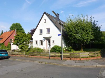 Freistehendes Einfamilienhausmit 3 Garagen, Vollkeller und Garten am Stadtpark in Höntrop