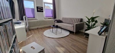 Sanierte 3-Zimmer Altbau Wohnung mit EBK