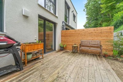 Modernes Wohnen in toller Lage - Reihenmittelhaus mit Gartenterrasse und Doppelg. in 79183 Waldkirch