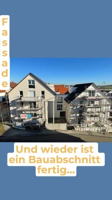 80% SOFORT besichtigen & bald einziehen: 2,5-Zi-Wohnung mit Balkon & 73 m² Wohnfläche!