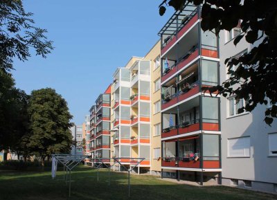 3-Raum-Wohnung in Debschwitz mit Balkon und Wanne