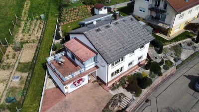 Gemütliches 2-Familienhaus im Grünen mit viel Platz und herrlichem Blick