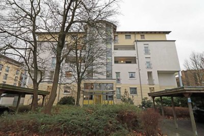 Penthouse-Wohnung, 1 TG-Stellplatz und ggf. können Serviceleistungen (Pflege) zugebucht werden.