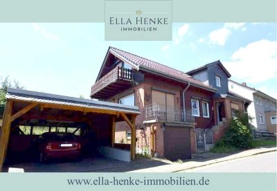 Gemütliches, großzügiges Einfamilienhaus mit 6 Zimmern, Nebengebäude und Garage.