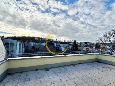 Geräumige 3 Zimmer Wohnung mit großzügiger Dachterrasse in guter Lage Geras