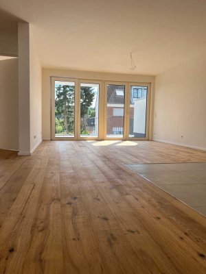 Exklusive Neubauwohnung mit Balkon in Königsdorf