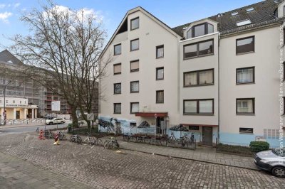 Bremen - Fesenfeld | Gut geschnittene und solide ausgestattete 2-Zimmer-Wohnung mit Balkon und Pkw-T