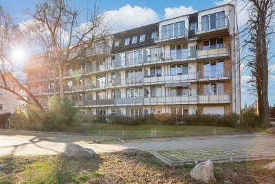 OWNR: Einziehen und Wohlfühlen – Renoviert und mit Küche! Großzügige Maisonette Wohnung in Pankow!