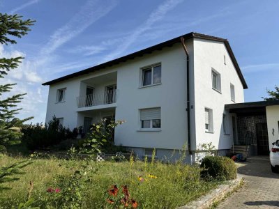 2-Familienhaus mit schönem Grundstück und Garagen