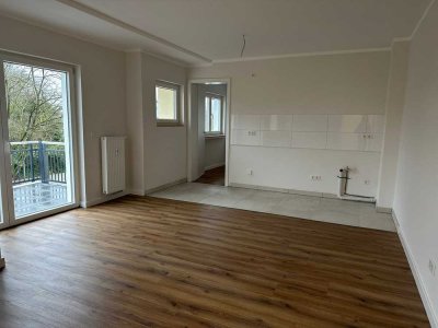 +++ FRISCH SANIERT MIT BALKON UND TAGESLICHTBAD +++