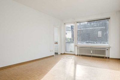 Attraktive Kapitalanlage: Vermietete 1-Zimmer-Wohnung mit Balkon, Stellplatz und großem Potenzial