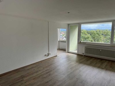 Neu renovierte 3-Zimmer-Wohnung in direkter Nähe des Gewerbegebietes West in Kaiserslautern