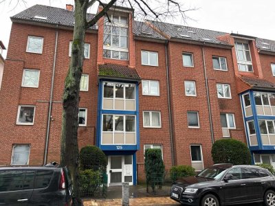 Gepflegte 2-Zimmer-Wohnung mit Balkon und EBK in Lübeck