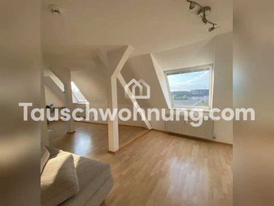 Tauschwohnung: Gemütliche DG-Wohnung mit Skyline Blick