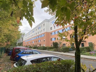 attraktive Kapitalanlage mit Balkon und privatem PKW- Stellplatz in grüner Lage