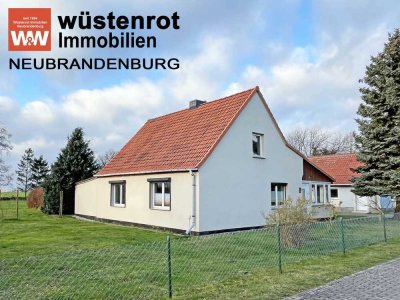 WOHNEN AUF EINEM GROSSEM GRUNDSTÜCK UND FAST AM STRAND - HAUS MIT EINBAUKÜCHE +NEBENGEBÄUDE